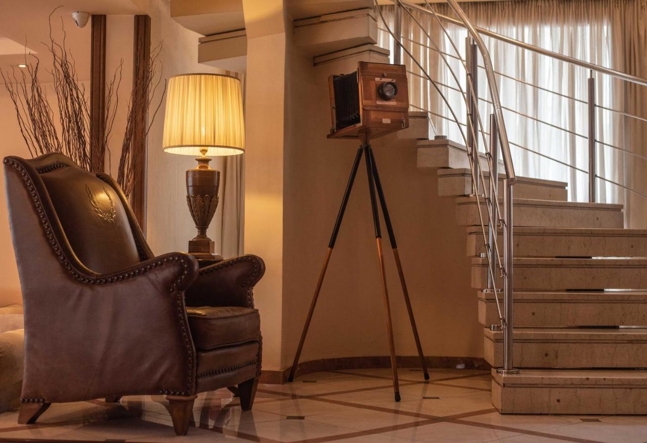 Park Hotel Волос Экстерьер фото