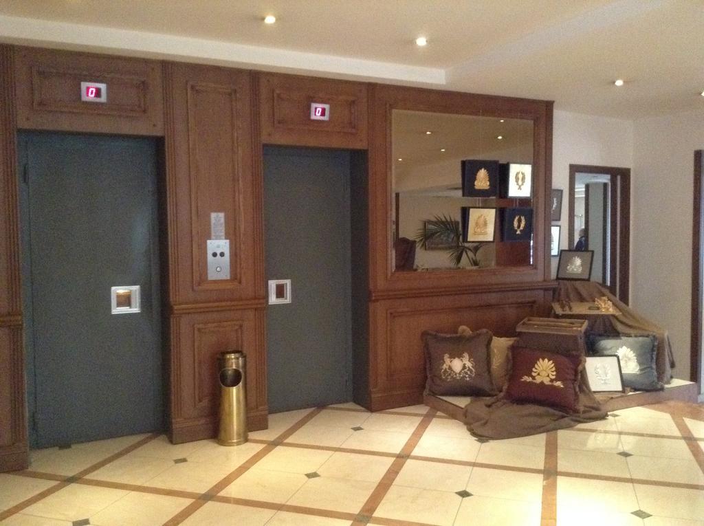 Park Hotel Волос Экстерьер фото