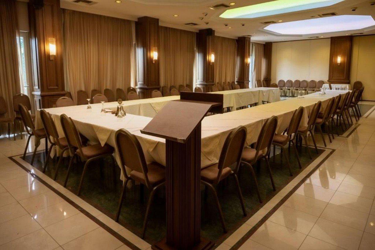 Park Hotel Волос Экстерьер фото